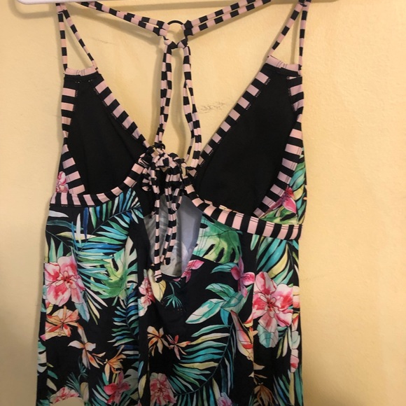 Tankini Top, Swimsuits for all,  size 12. - Picture 3 of 3